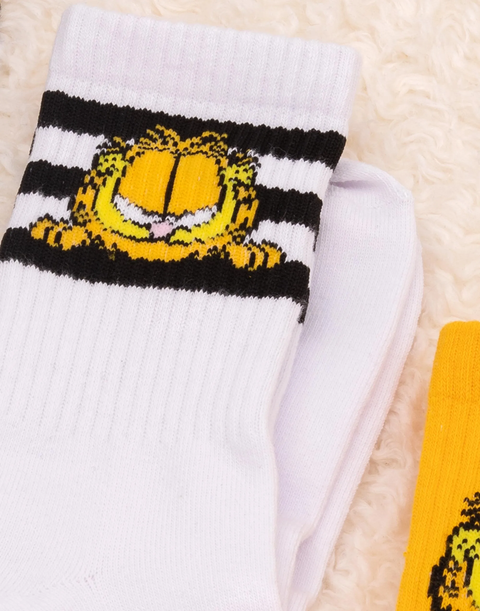 Garfield Garfield Unisex Orange Calf Socks Set of 3