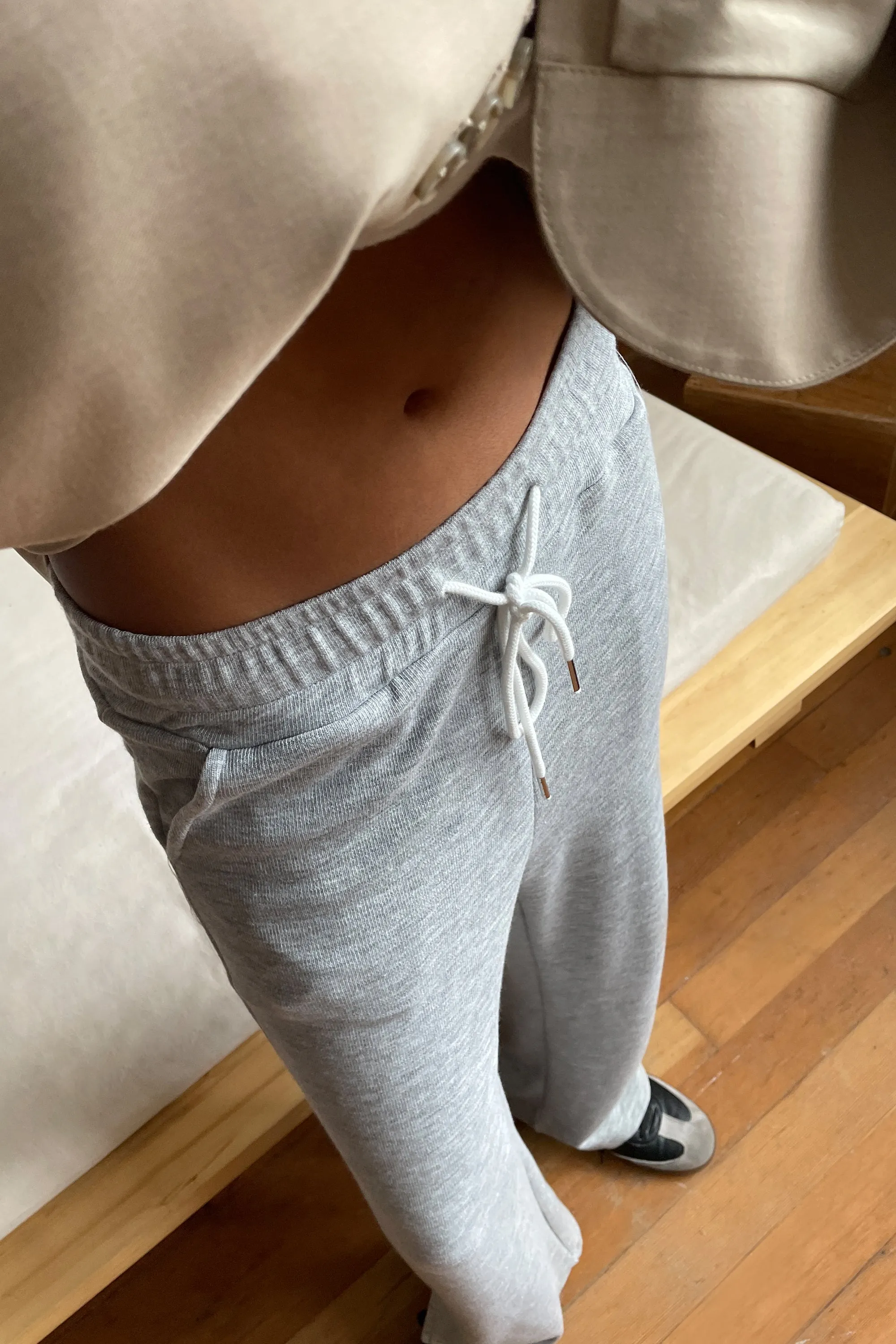 STRAIGHT LEG SWEATPANT